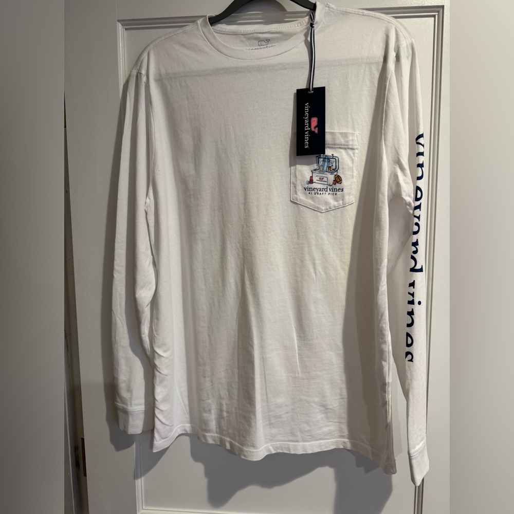 Vineyards vines men’s small long sleeve t shirt NWTs